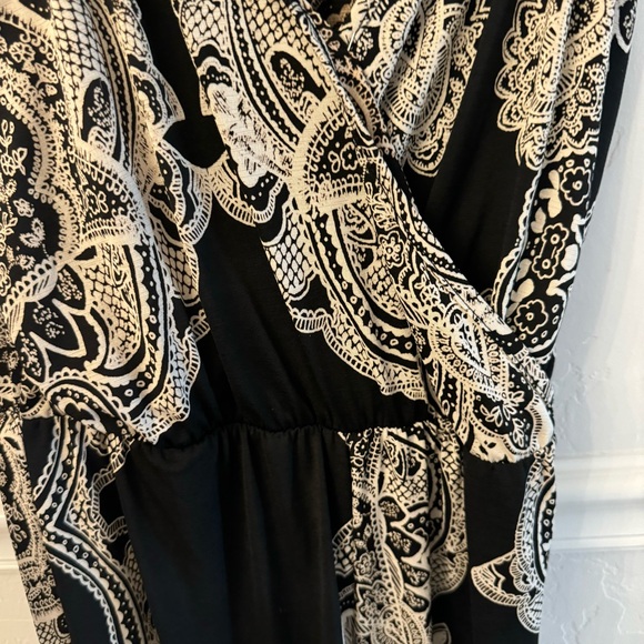 BOHO Strappy Jumpsuit Size Small. Gently used in excellent condition! - Picture 12 of 12